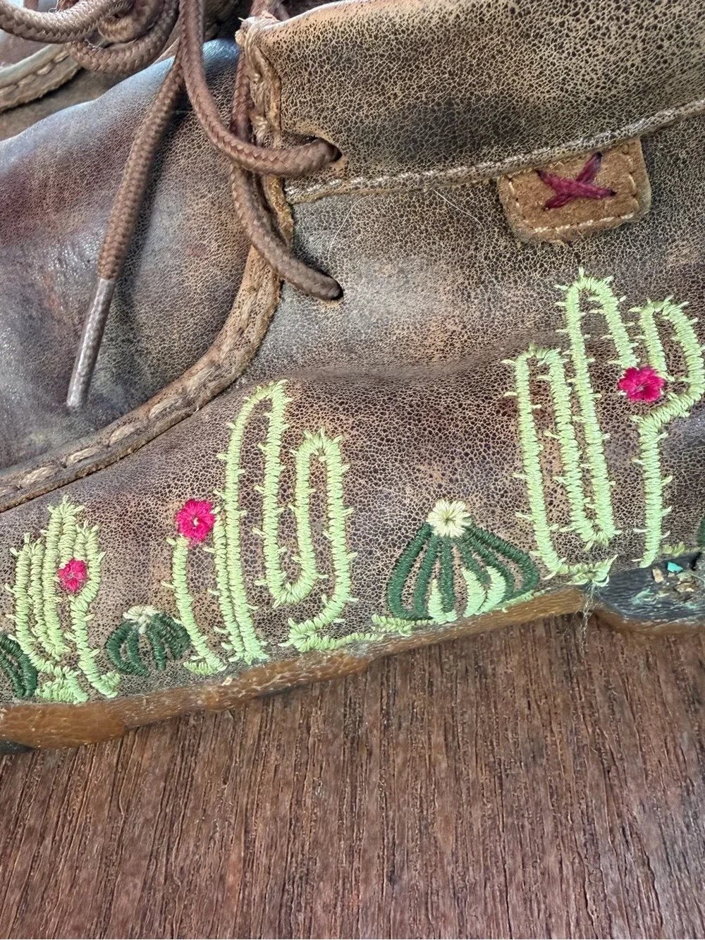 TWISTED X WOMEN'S CACTUS CHUKKA CASUAL BOOTS 9.5